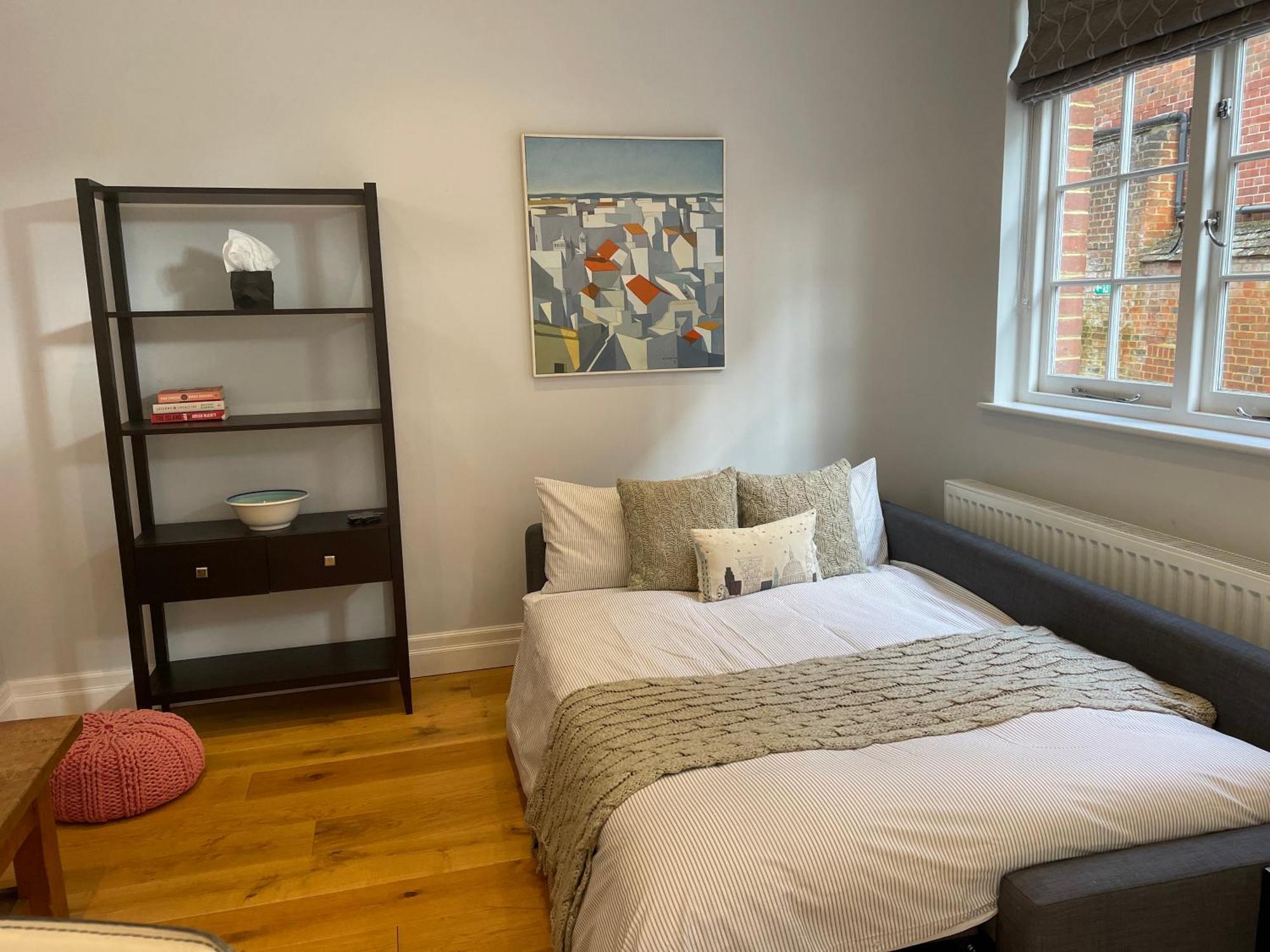 Charming & Cosy Town Centre Home With Parking กิลด์ฟอร์ด ภายนอก รูปภาพ